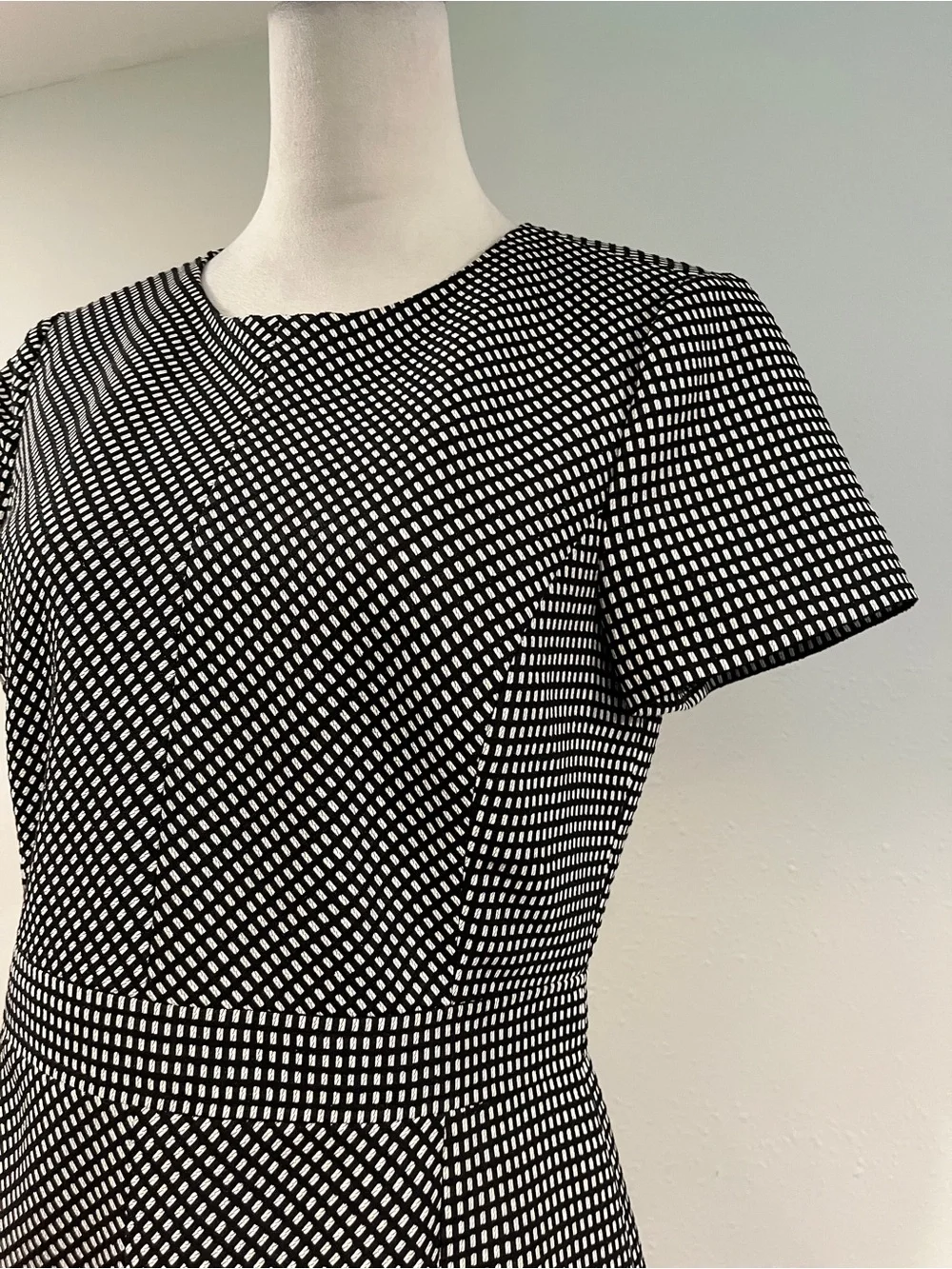 J. Crew Black & White Short cap Sleeve Sheath Dress size 8